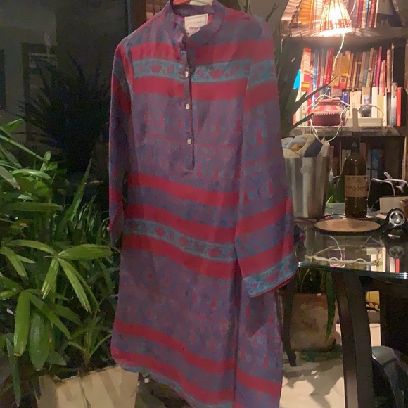 Rich and beautiful silk kurti. By designer Anupamaa. Best fits size S. - Picture 3 of 12